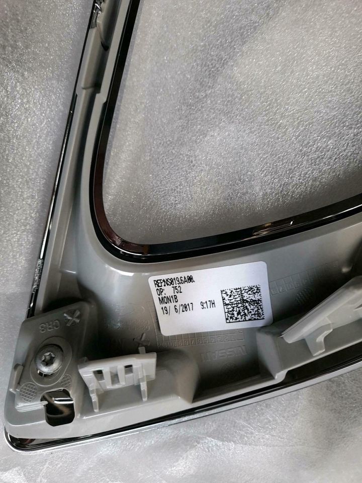 Nissan Qashqai J11 Stosstangen Chrom Set