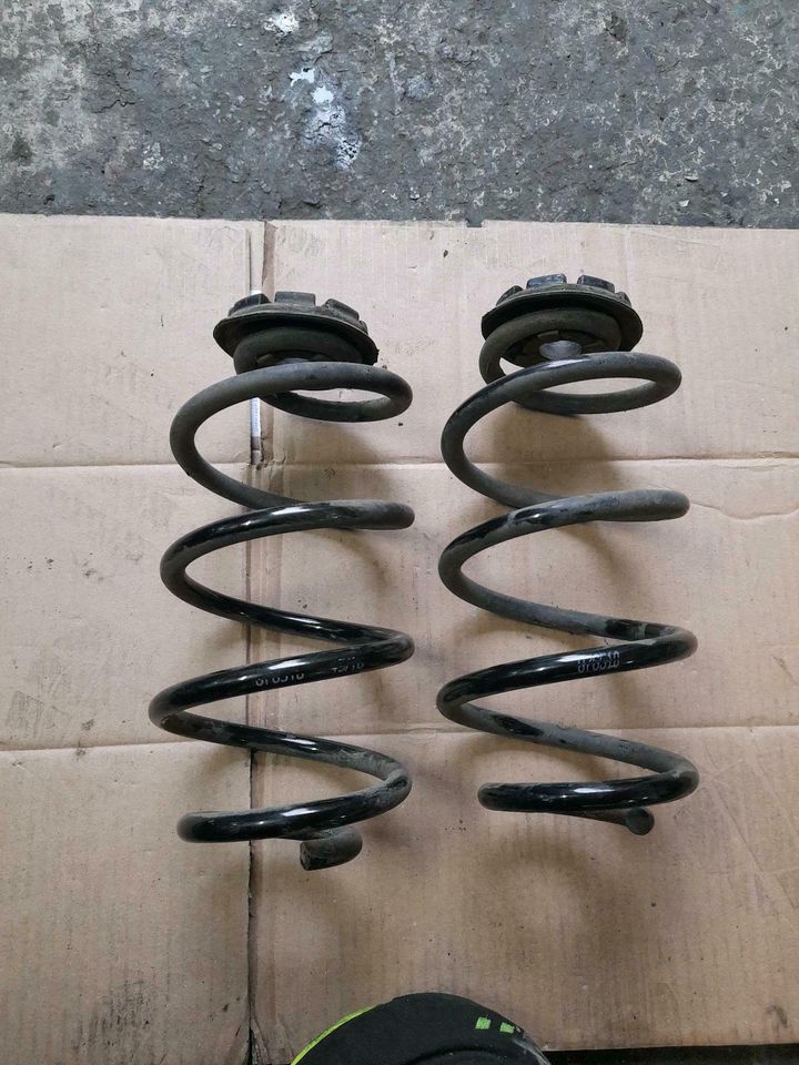 Nissan Note E11 Feder Hinten Set